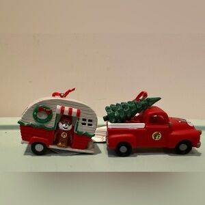 Cute Buc-ee’s Holiday Truck and Camper Ornaments- Set of 2- NWT